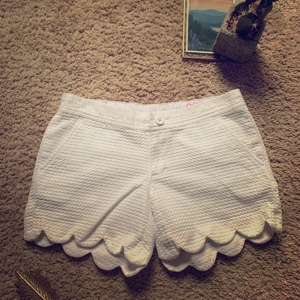 Lilly Pulitzer White ‘The Buttercup’ Short